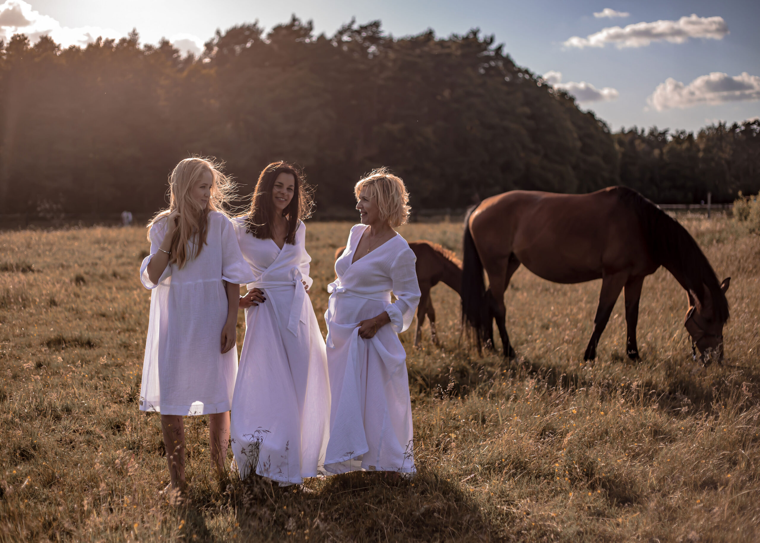 tkaya (160 of 254) SELENE biała guma i mankiet