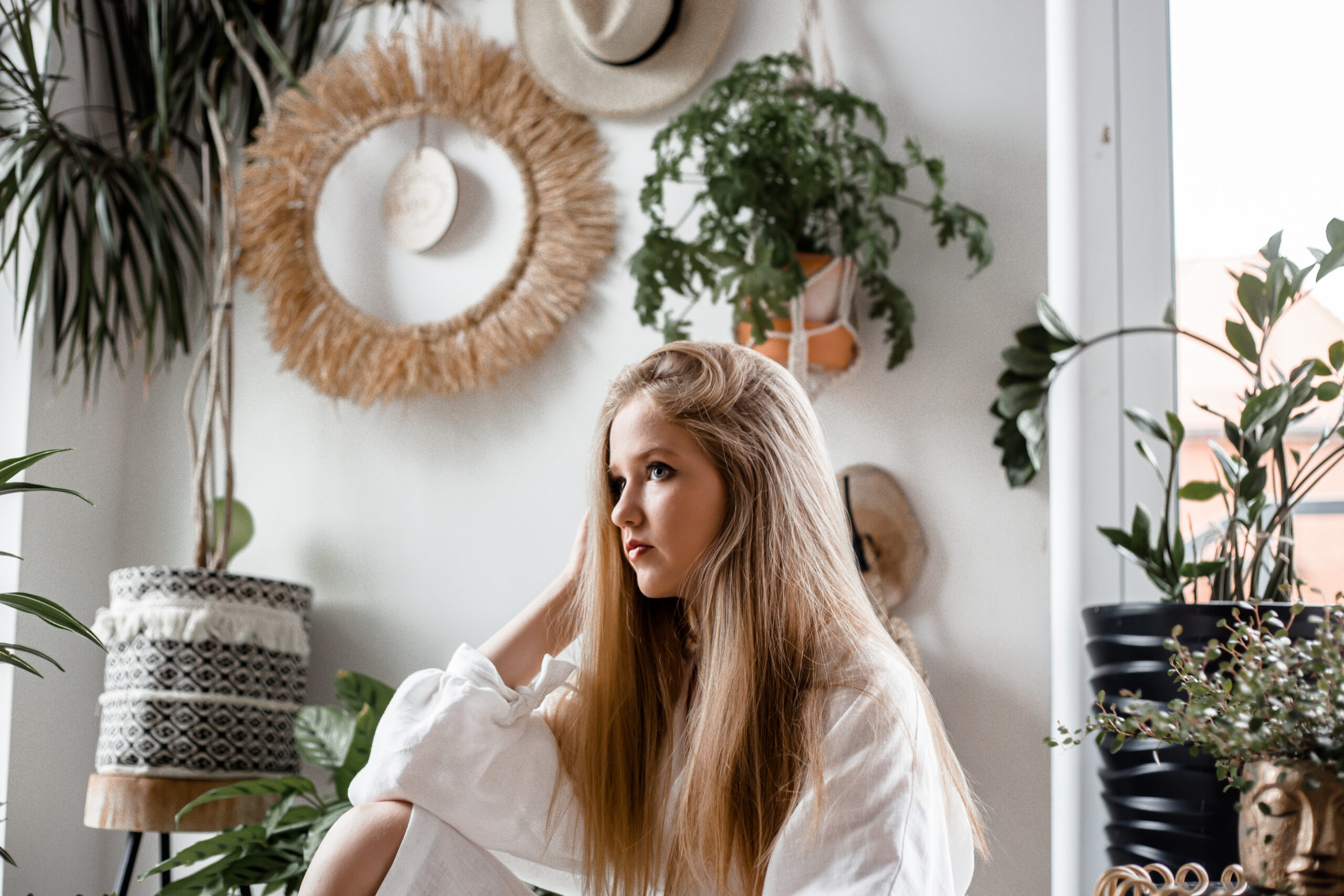 tkaya (14 of 15) NAMASTE biała